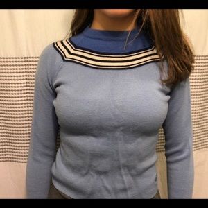 Blue North Face sweater!! 💙💙